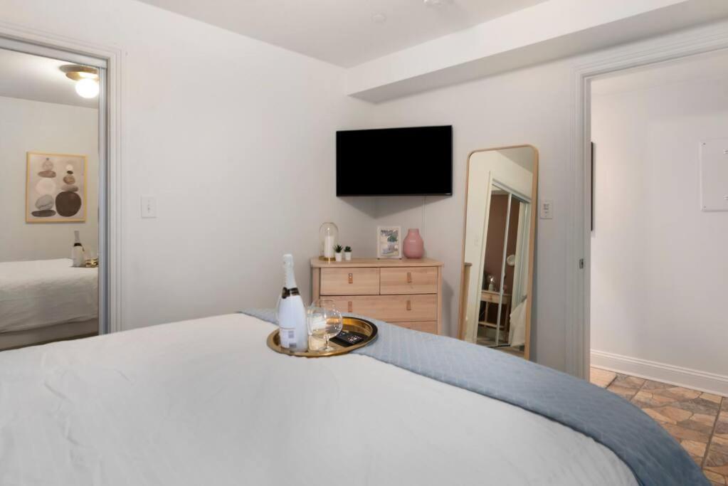 Upscale 2Br Apartment With Patio واشنطن المظهر الخارجي الصورة